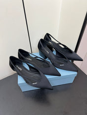 CUT-OUT BALLERINAS IN BLACK SATIN