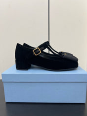 BOW MARY JANE PUMPS WITH T-STRAP IN BLACK VELVET