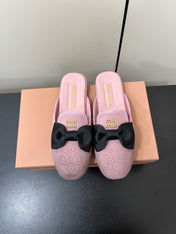BOW MULES IN DUST PINK SUEDE
