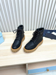 PRADA 25S LACE-UP ANKLE BOOTS IN BLACK CALFSKIN