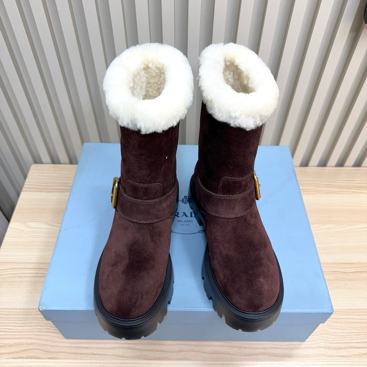 PRADA 25S MARTIN BOOTS IN DARK BURGUNDY BROWN SUEDE FUR-LINED