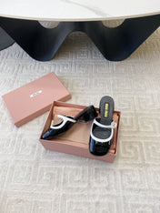 MARY JANE MULE PUMPS IN BLACK GLOSSY SHEEPSKIN