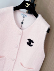 CHANEL 25S SLEEVELESS VEST 368