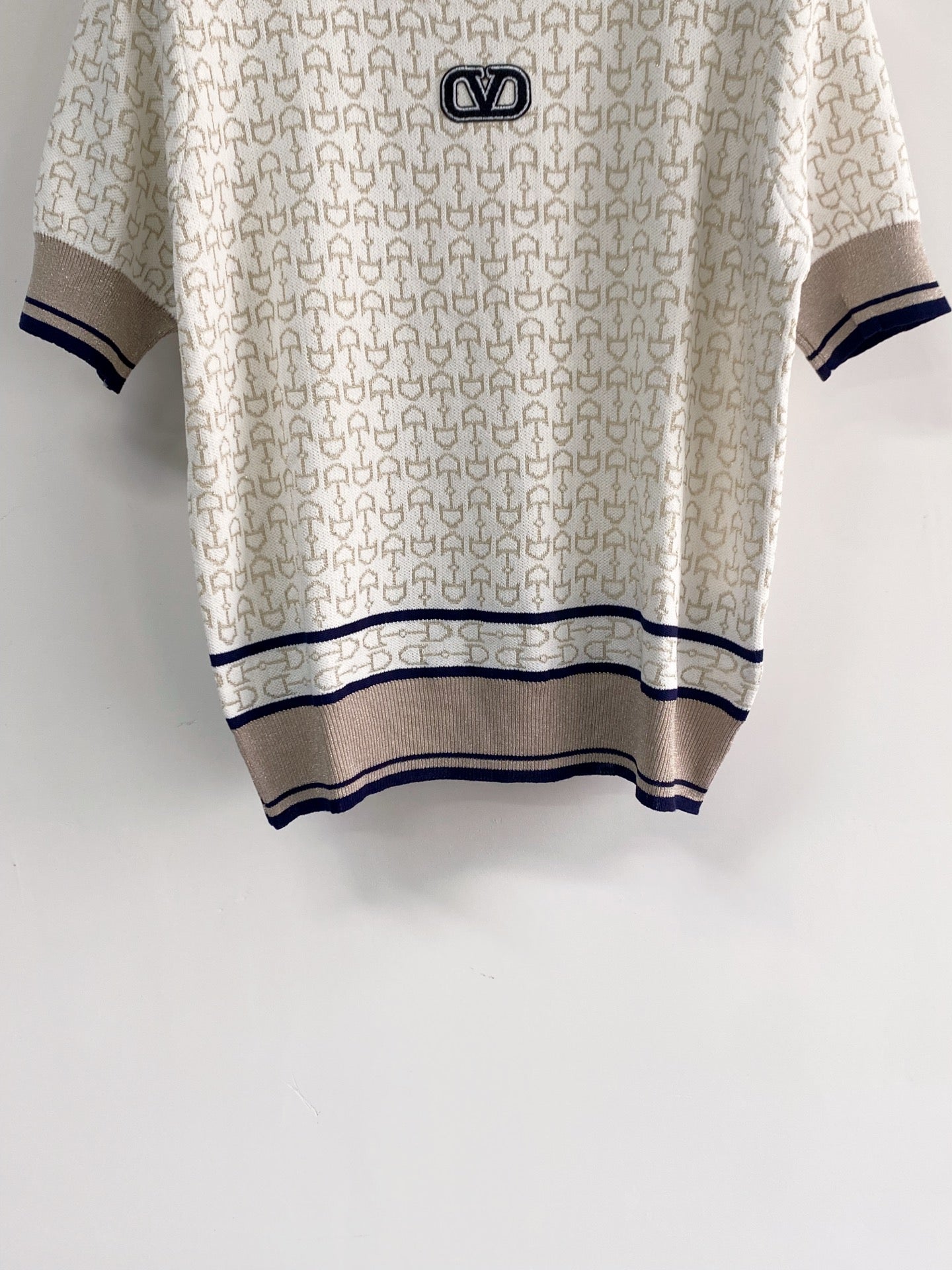 VALENTINO 26S SHORT-SLEEVE SWEATER STYLE 108