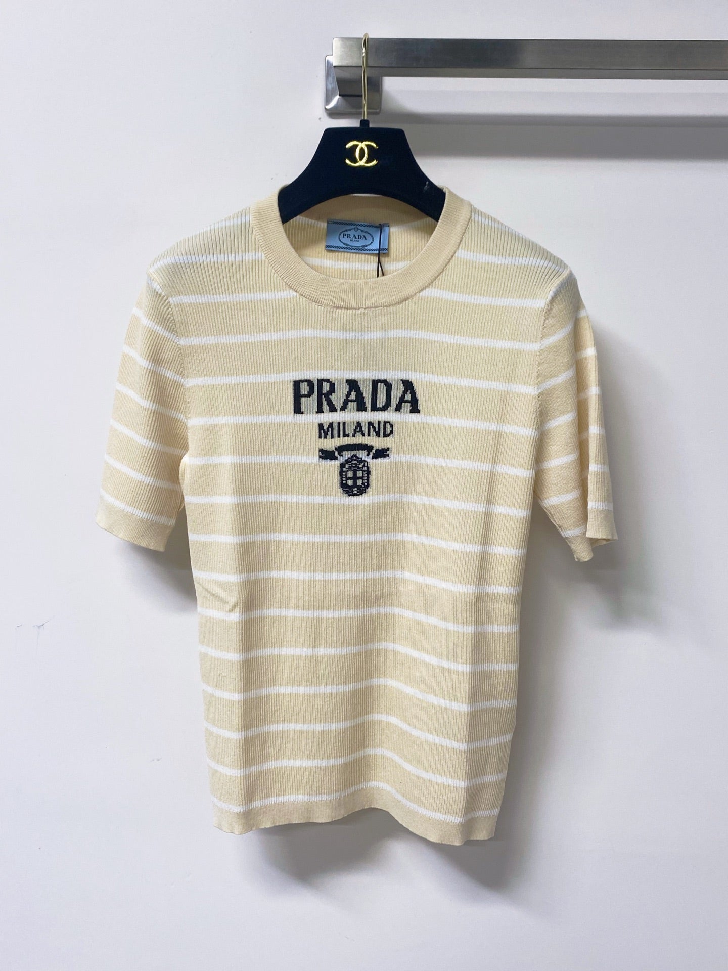 PRADA 26S SHORT-SLEEVE KNIT T-SHIRT 1013