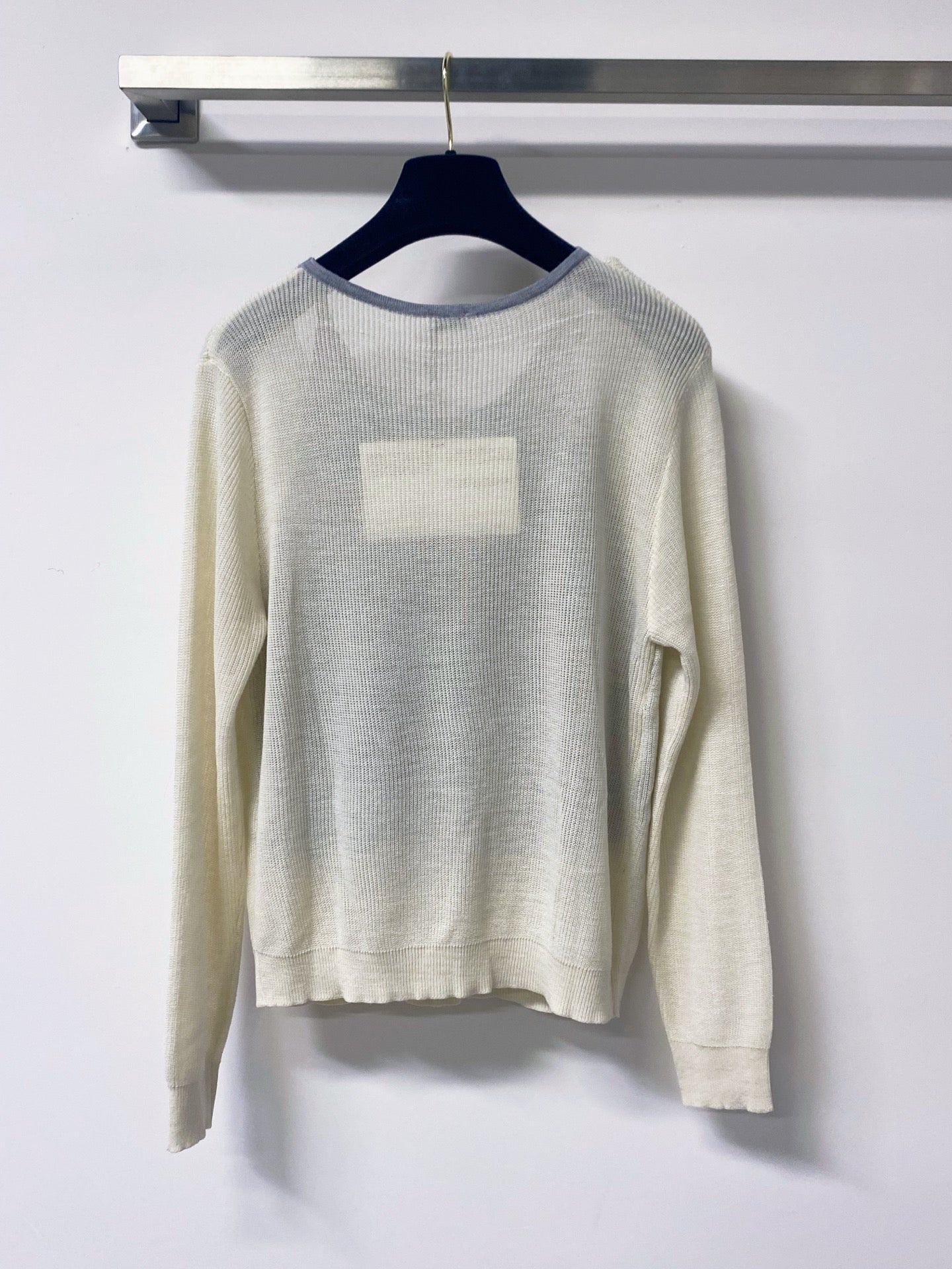 LOEWE 26S LAYERED V-NECK KNITTED SWEATER 566