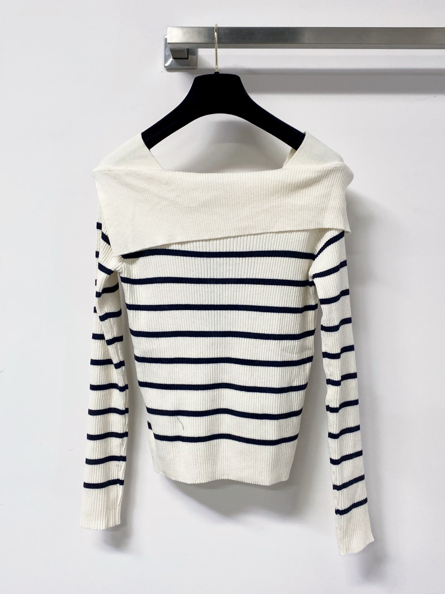 YSL 26S LONG-SLEEVE KNIT TOP 506
