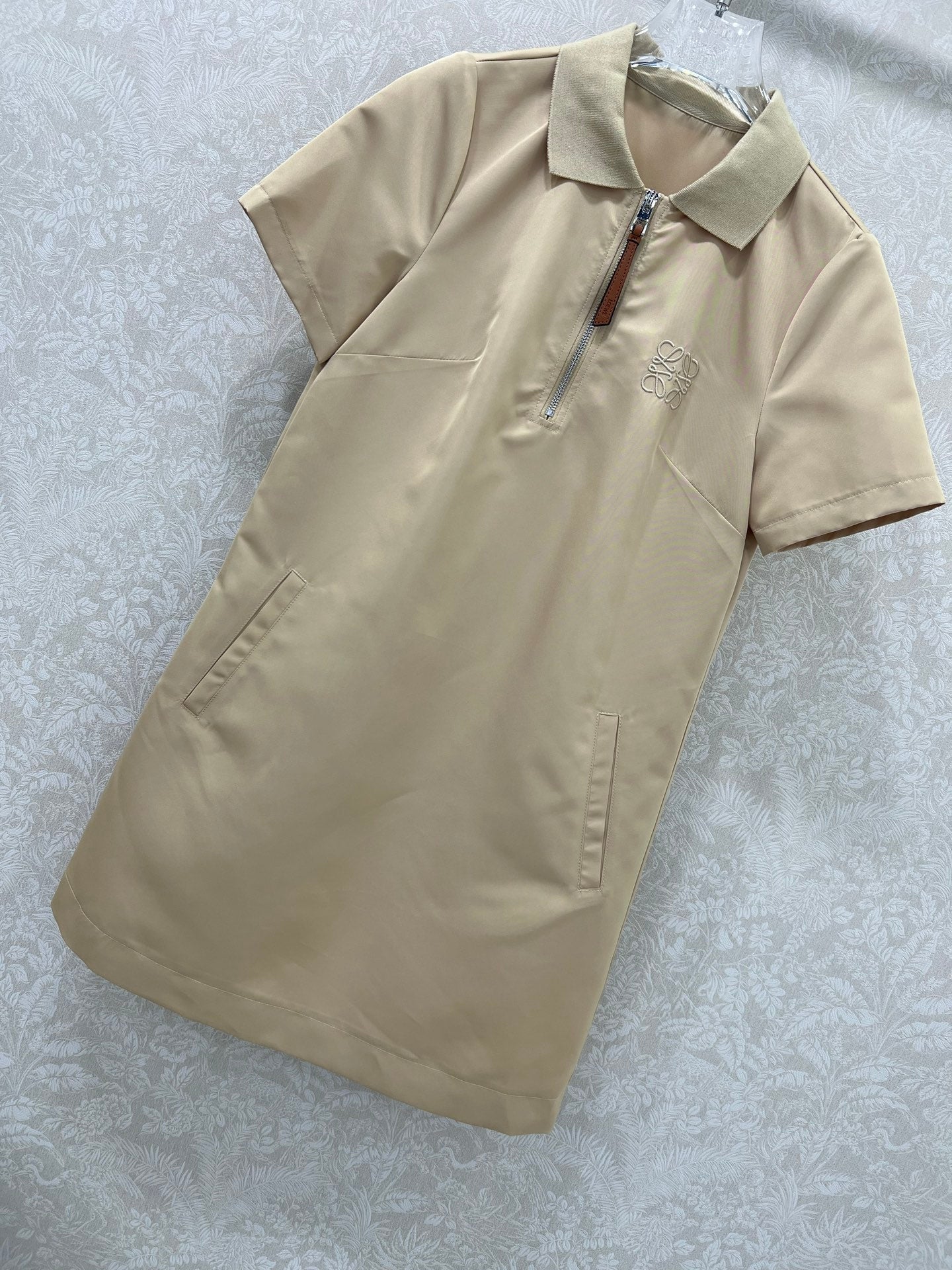 LOEWE SHORT-SLEEVE SHIFT DRESS WITH SIDE POCKETS