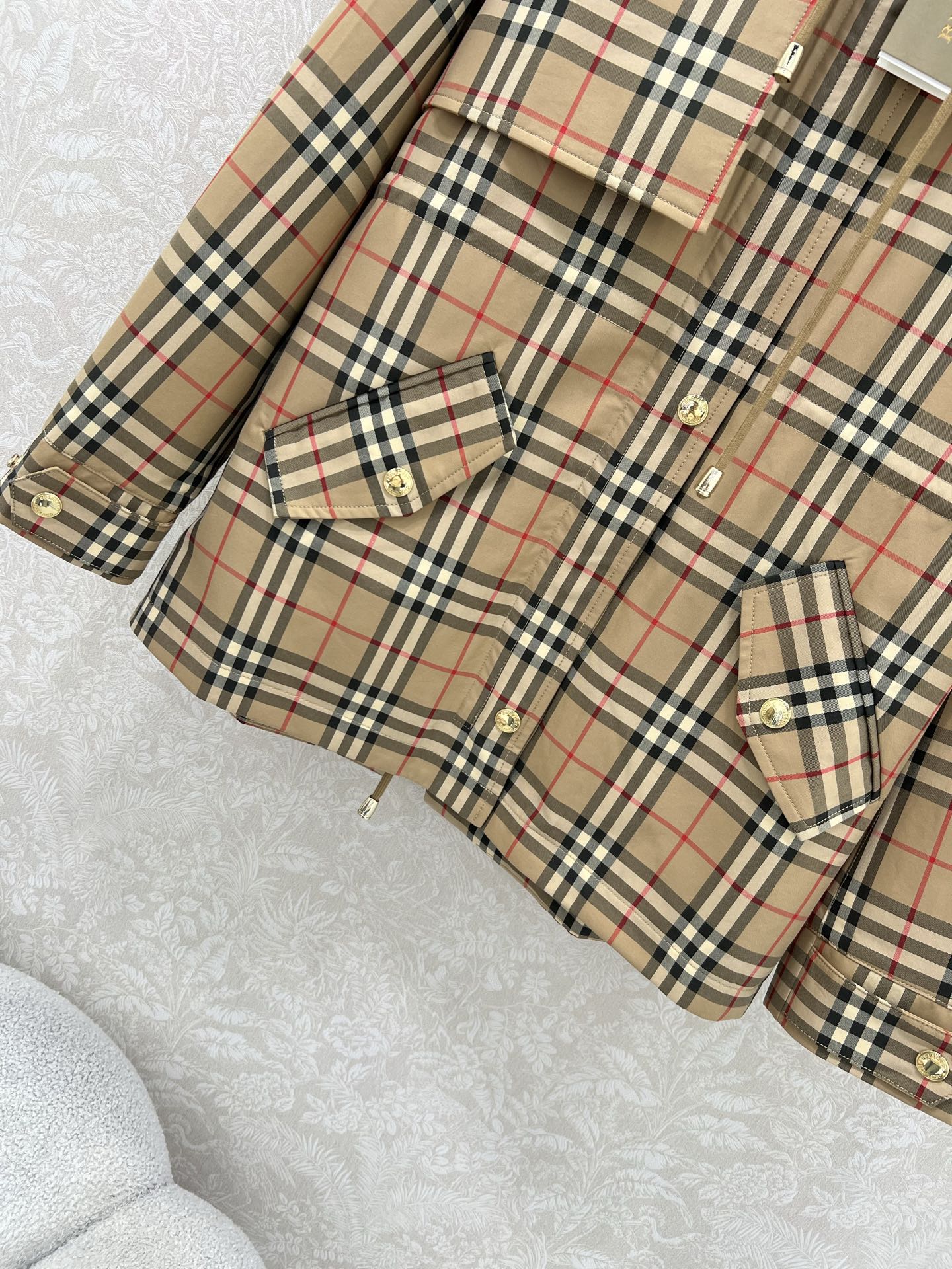 BURBERRY PLAID JACKET 275082