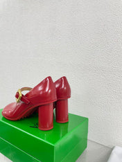 ATOMIC MARY-JANE PUMP 9 CM IN RUBY RED CALFSKIN
