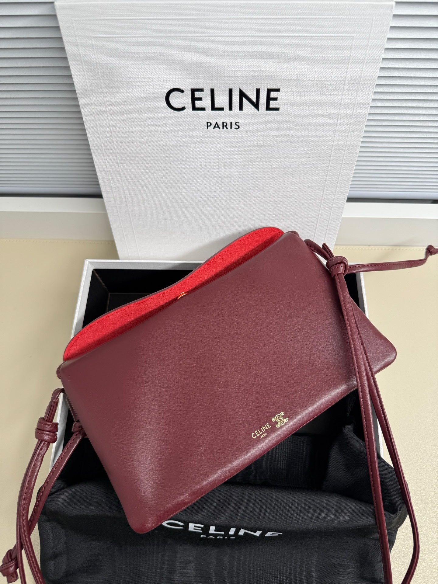 CELINE 25S TRIO FLAP 22MM IN DARK RED SMOOTH LAMBSKIN GOLD HARDWARE