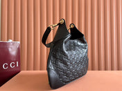 MEDIUM B SHOULDER BAG IN BLACK CALFSKIN GOLD HARDWARE
