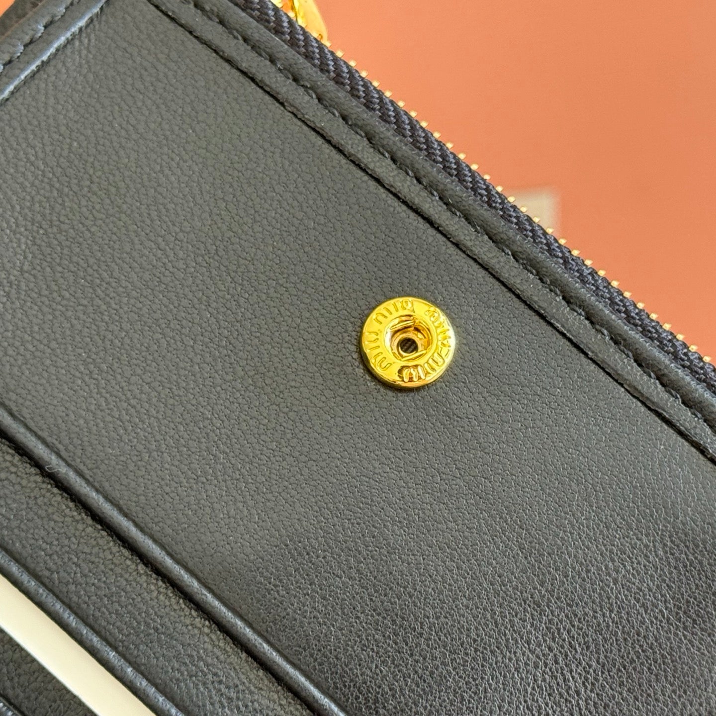 MIUMIU 26S SMALL MATELASSE CARD HOLDER 11 IN BLACK CALFSKIN GOLD HARDWARE