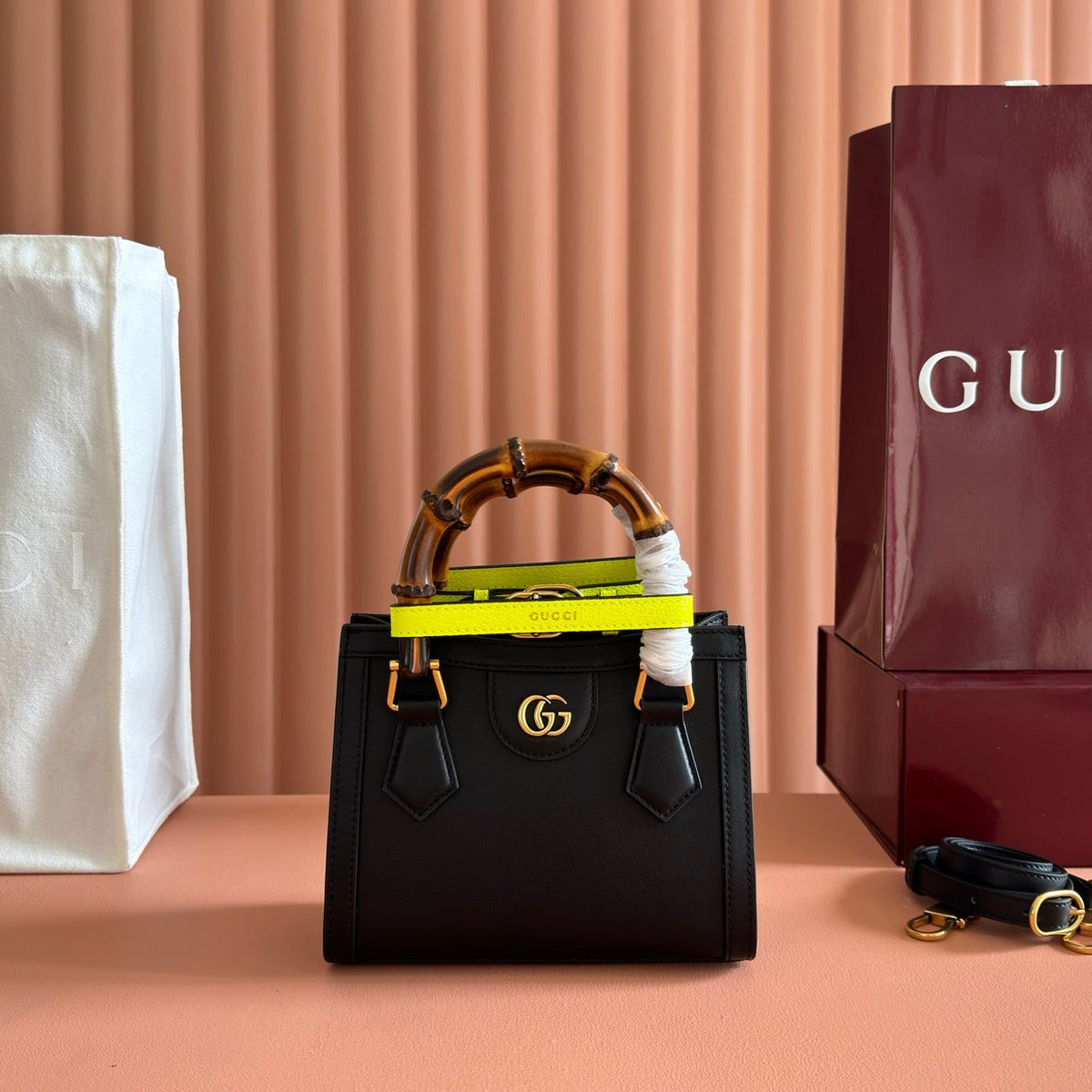 GUCCI 26S DIANA TOTE BAG 21 IN BLACK CALFSKIN