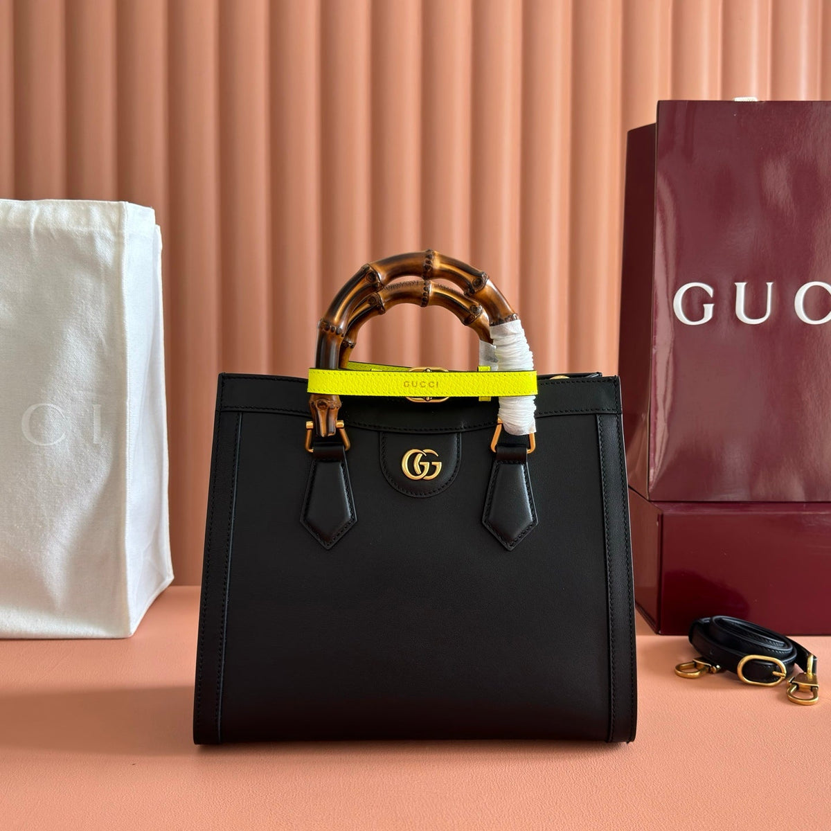GUCCI 26S DIANA TOTE BAG 27 IN BLACK CALFSKIN