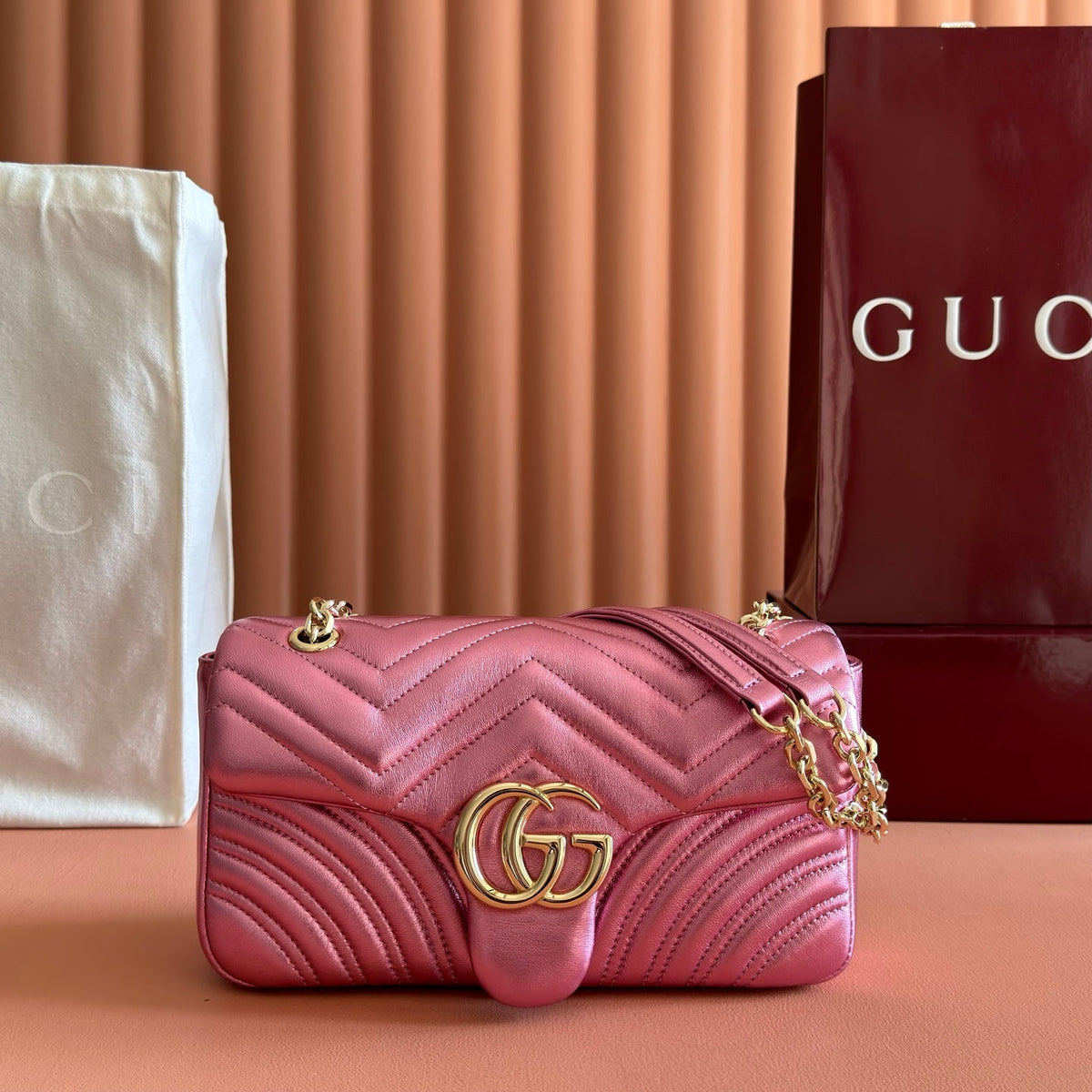 GUCCI 26S GG MARMONT BAG 26 IN METALLIC PINK LAMBSKIN
