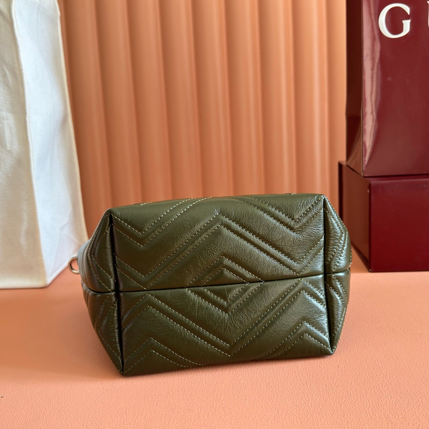GUCCI 26S GG MARMONT TOTE BAG 17 IN MOSS GREEN CALFSKIN