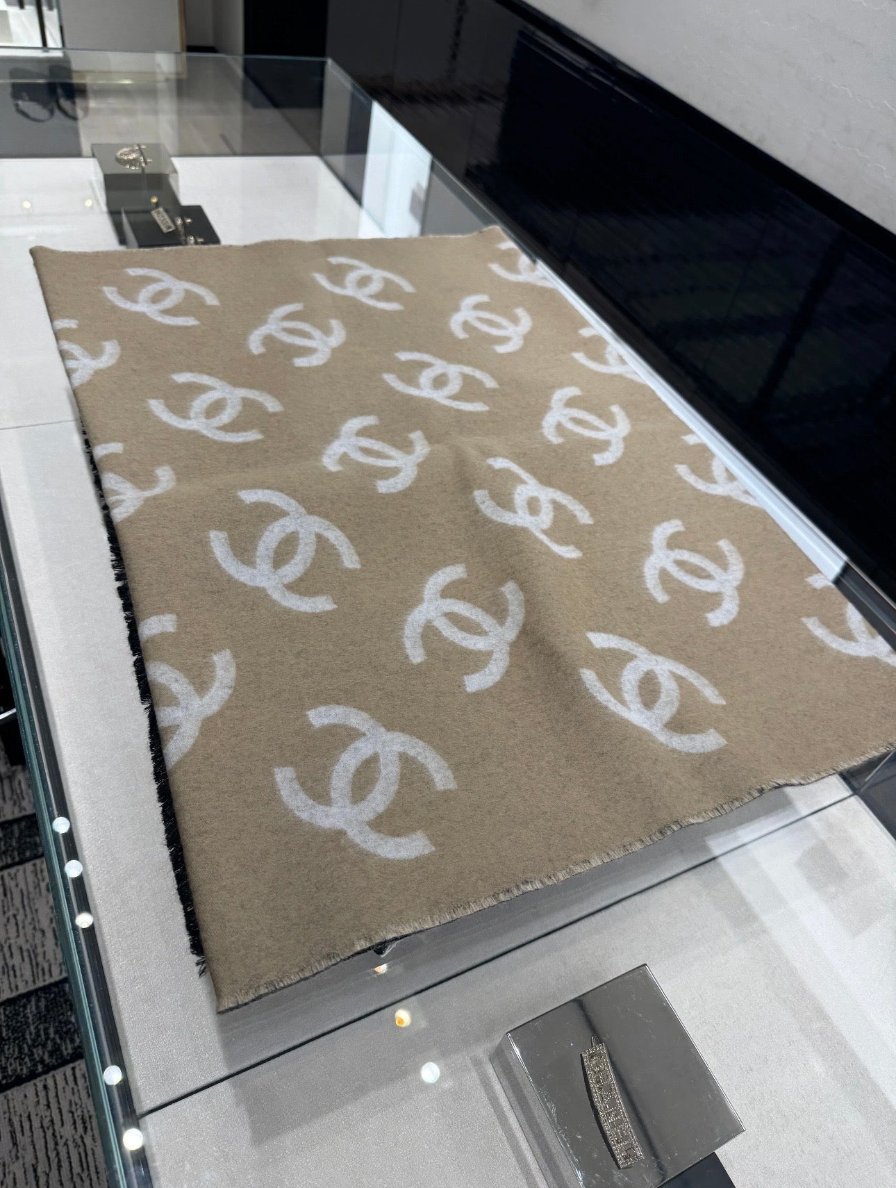 CHANEL 25S SCARF 200 CM IN CASHMERE 942780