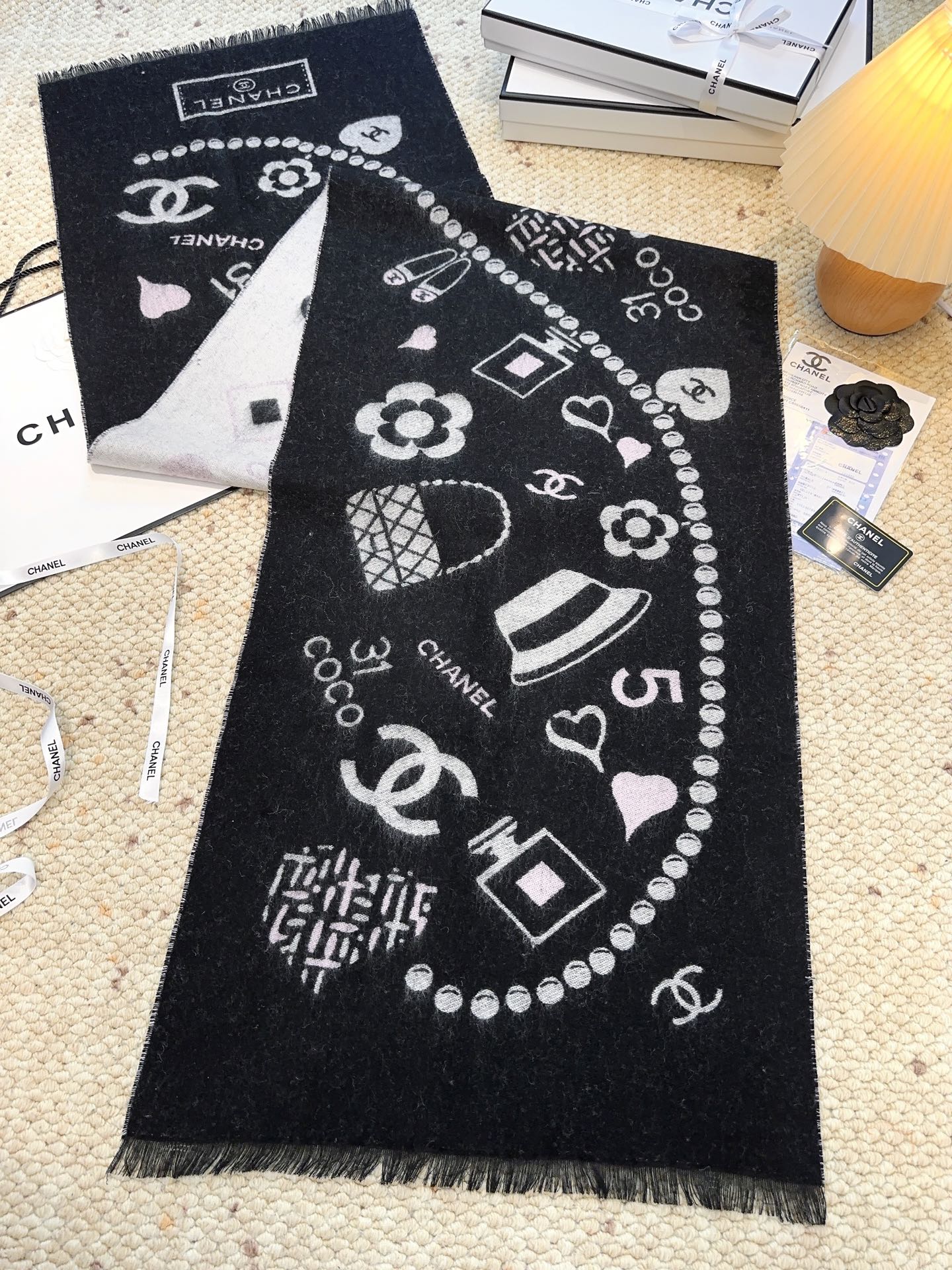 CHANEL 25S SCARF 203 CM IN CASHMERE 943933