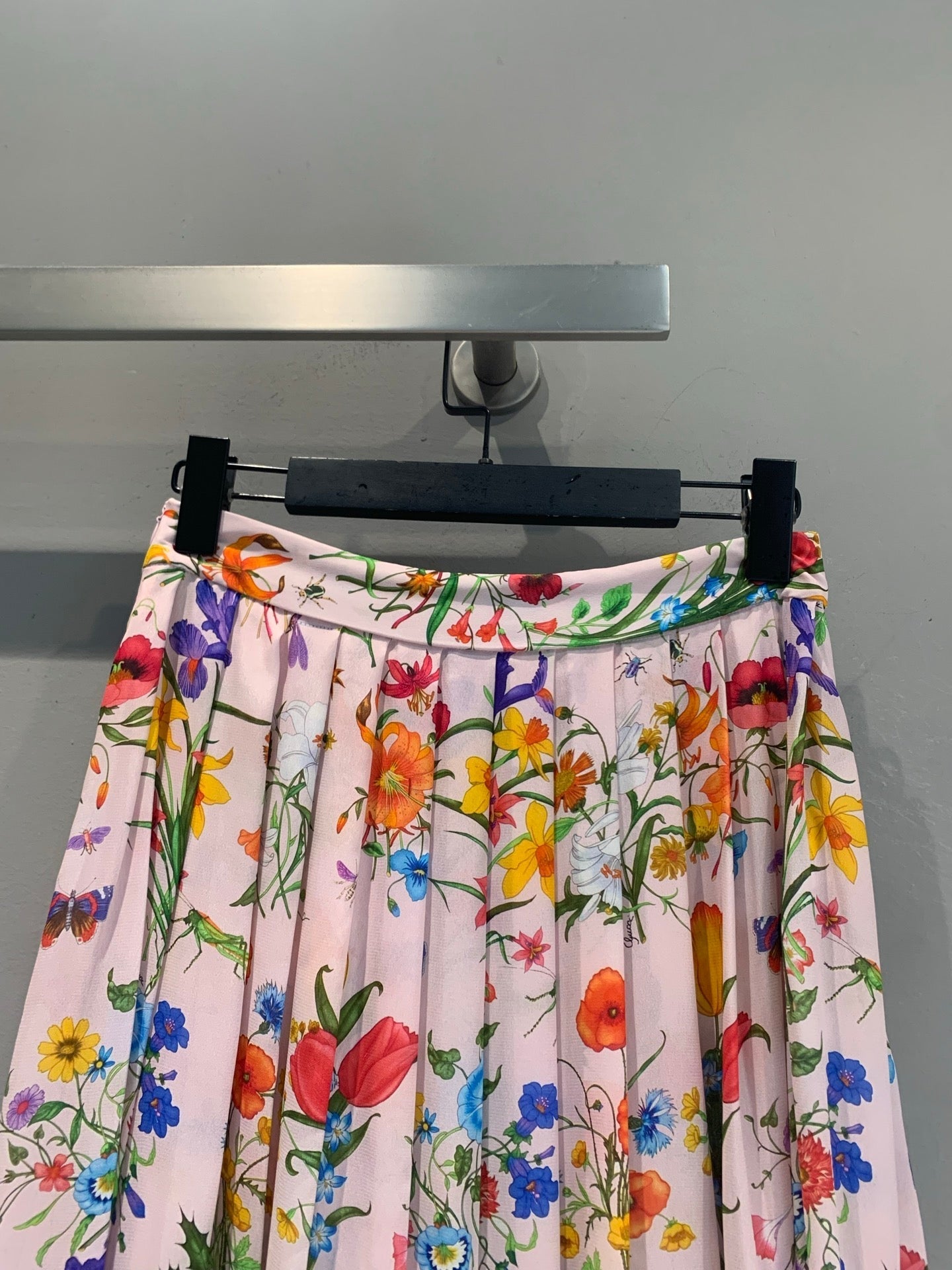 GUCCI 26S PLEATED MIDI SKIRT 447