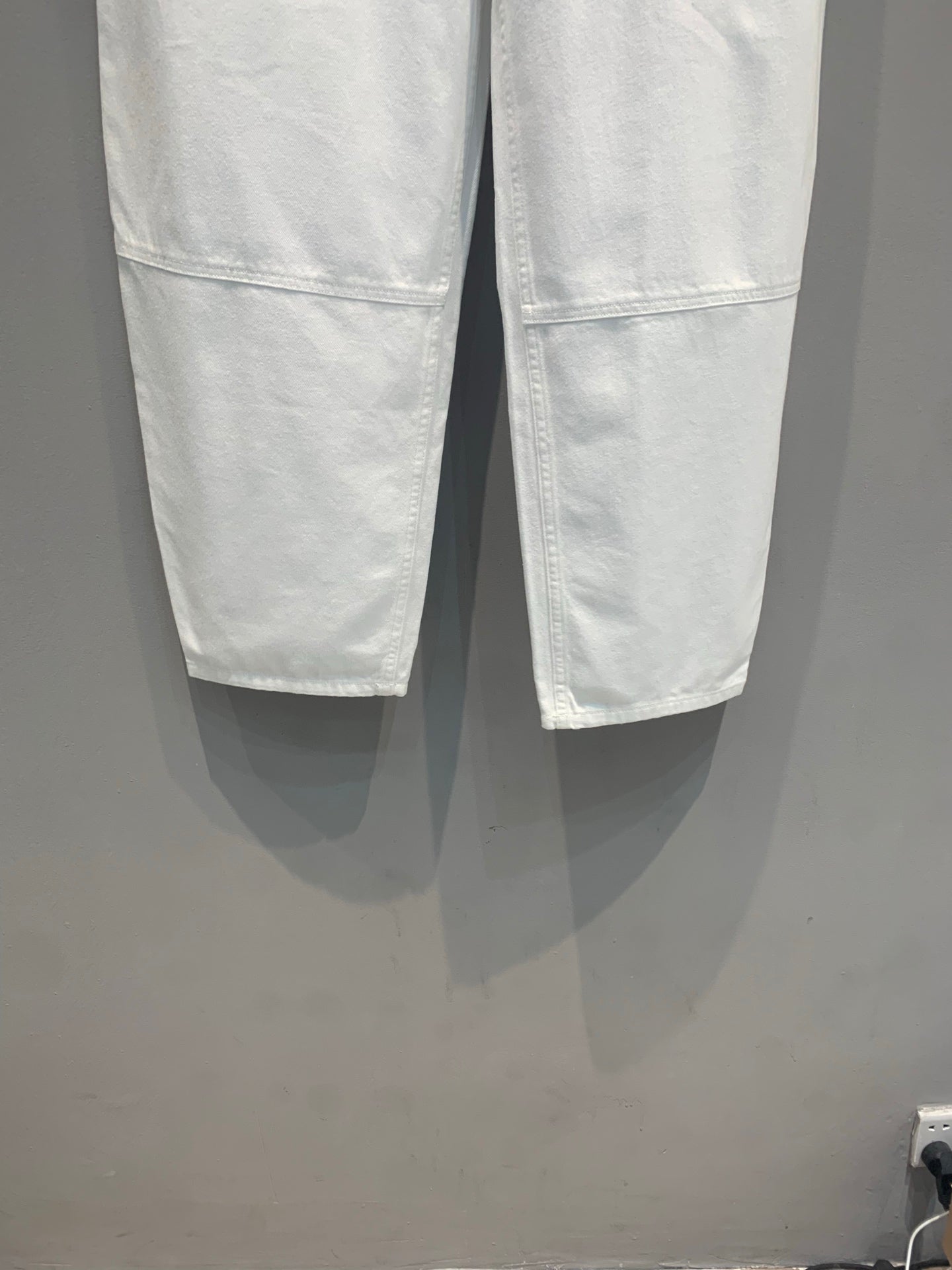 LOEWE 26S CURVED-LEG CARGO PANTS 549