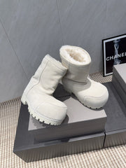 BALENCIAGA 25S LOW ANKLE BOOTS PLATFORM HEEL IN WHITE SUEDE STYLE 2