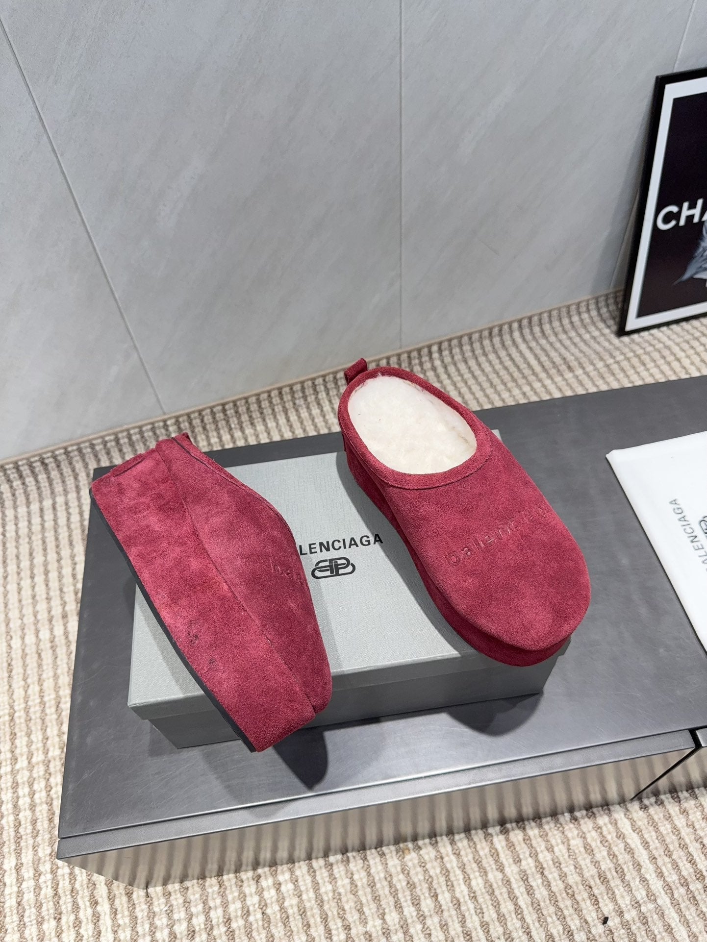 BALENCIAGA 25S AURALEE SLIP-ON 50 MM IN DEEP WINE RED SUEDE STYLE 2