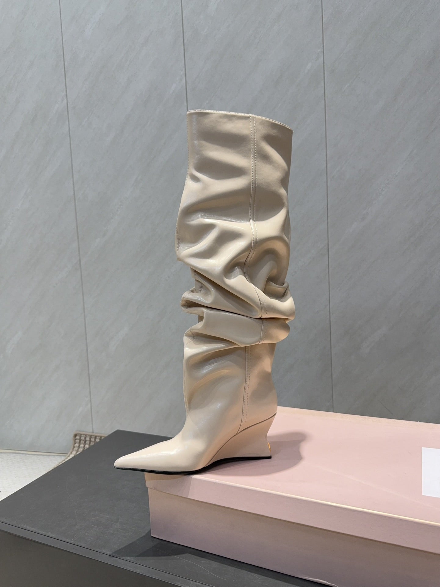 BALMAIN 26S KNEE-HIGH BOOTS 75 MM IN LIGHT BEIGE CALFSKIN