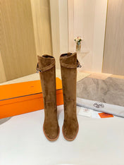 HM 25S JUMPING KNEE-HIGH BOOTS IN BROWN SUEDE WITH SILVER HARDWARE
