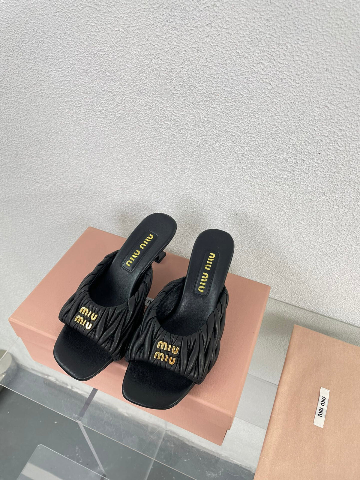 Women's Mid - Heel Black Leather Stylized