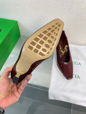 SHARP CHAIN PUMP 6 CM IN MAHOGANY RED CALFSKIN