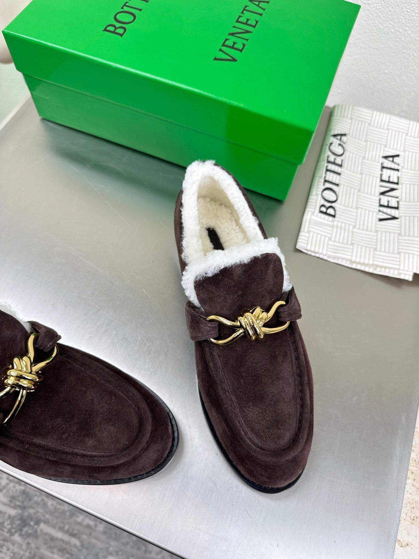 BOTTEGA VENETA 26S LOAFERS IN DARK BROWN SUEDE AND WHITE WOOL WITH GOLD HARDWARE