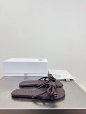 LOEWE 26S FLAMENCO KNOT SANDAL IN DARK BROWN CALFSKIN