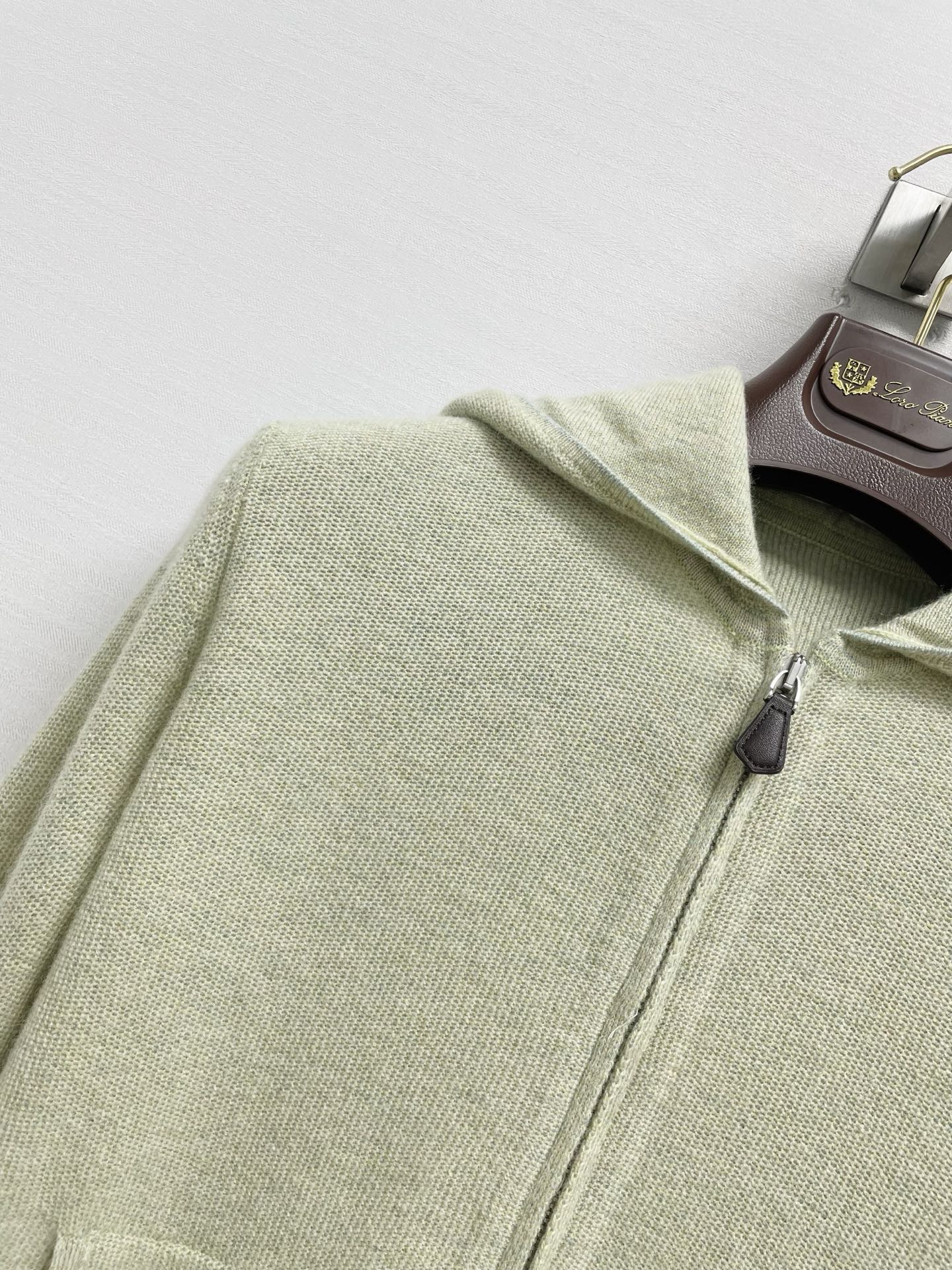 LORO PIANA 26S HOODED ZIP-UP KNIT CARDIGAN 857