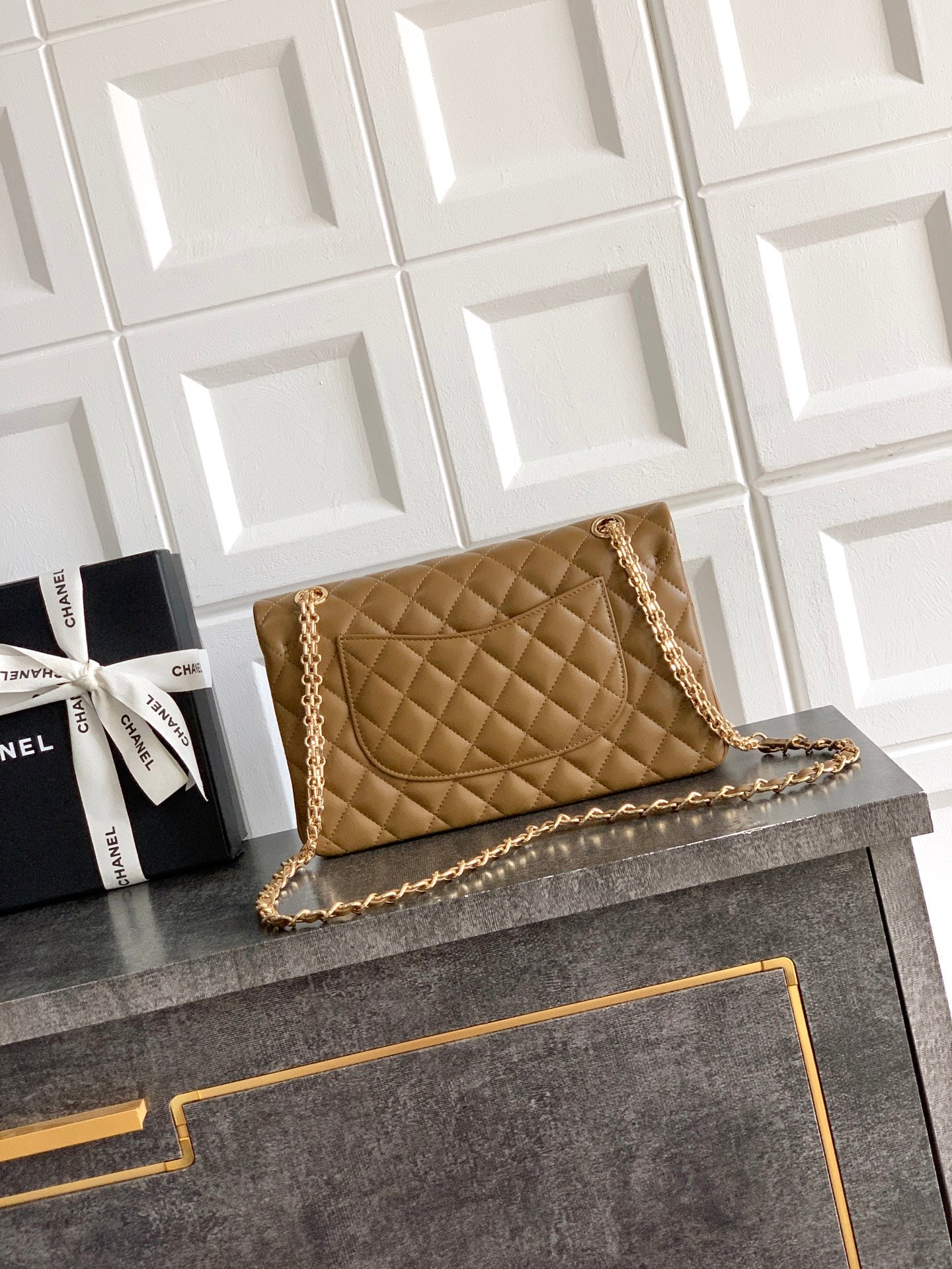 CHANEL 26S QUILTED CLASSIC FLAP MEDIUM BAG 25 IN KHAKI BROWN LAMBSKIN GOLD HARDWARE