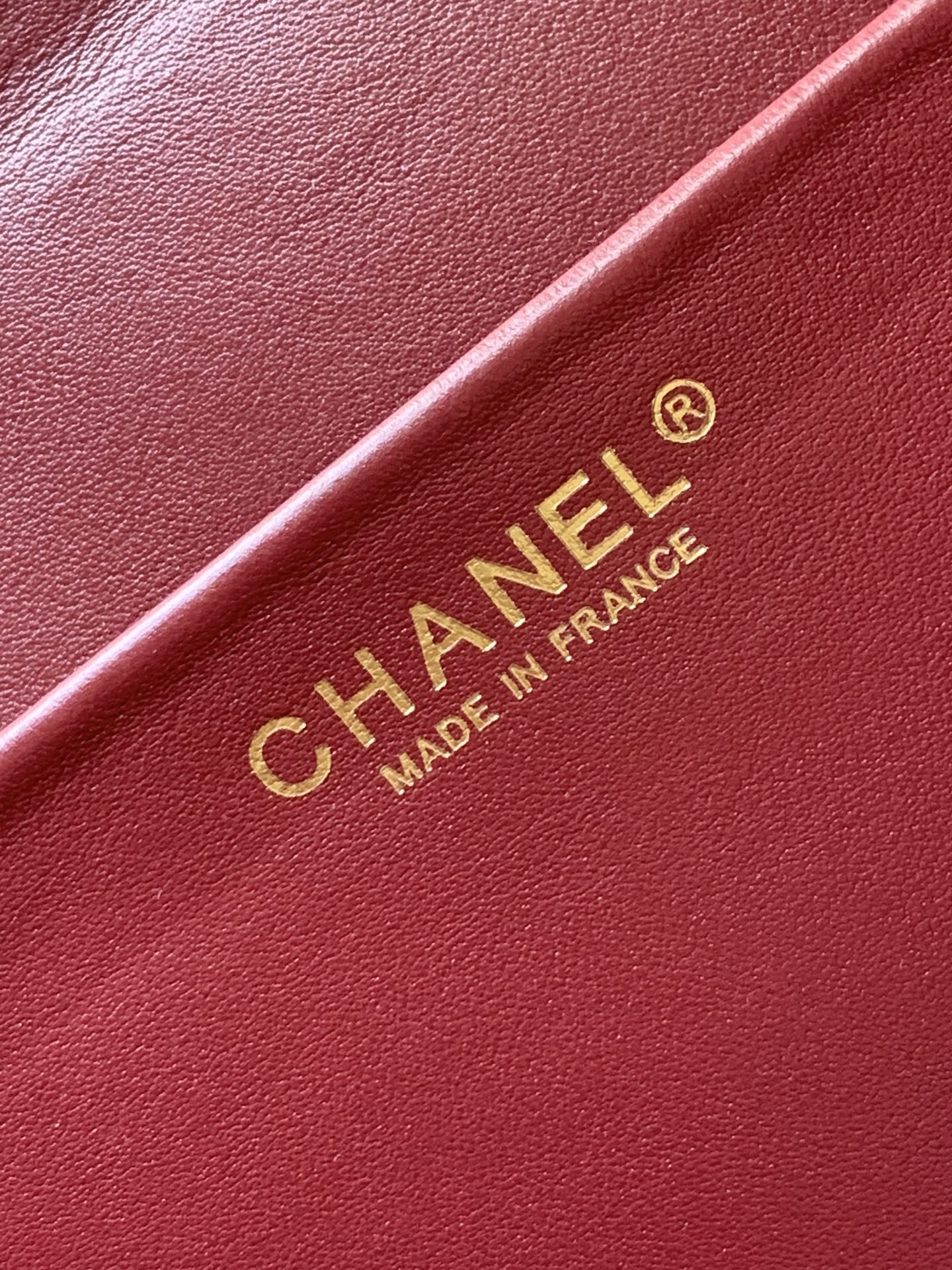 CHANEL 26S SOUPLISSIMO MAXI FLAP 39 IN CARAMEL BROWN GRAINED CALFSKIN GOLD HARDWARE