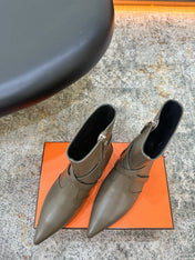 HM 26S FLAT ANKLE BOOTS IN KHAKI GREY CALFSKIN