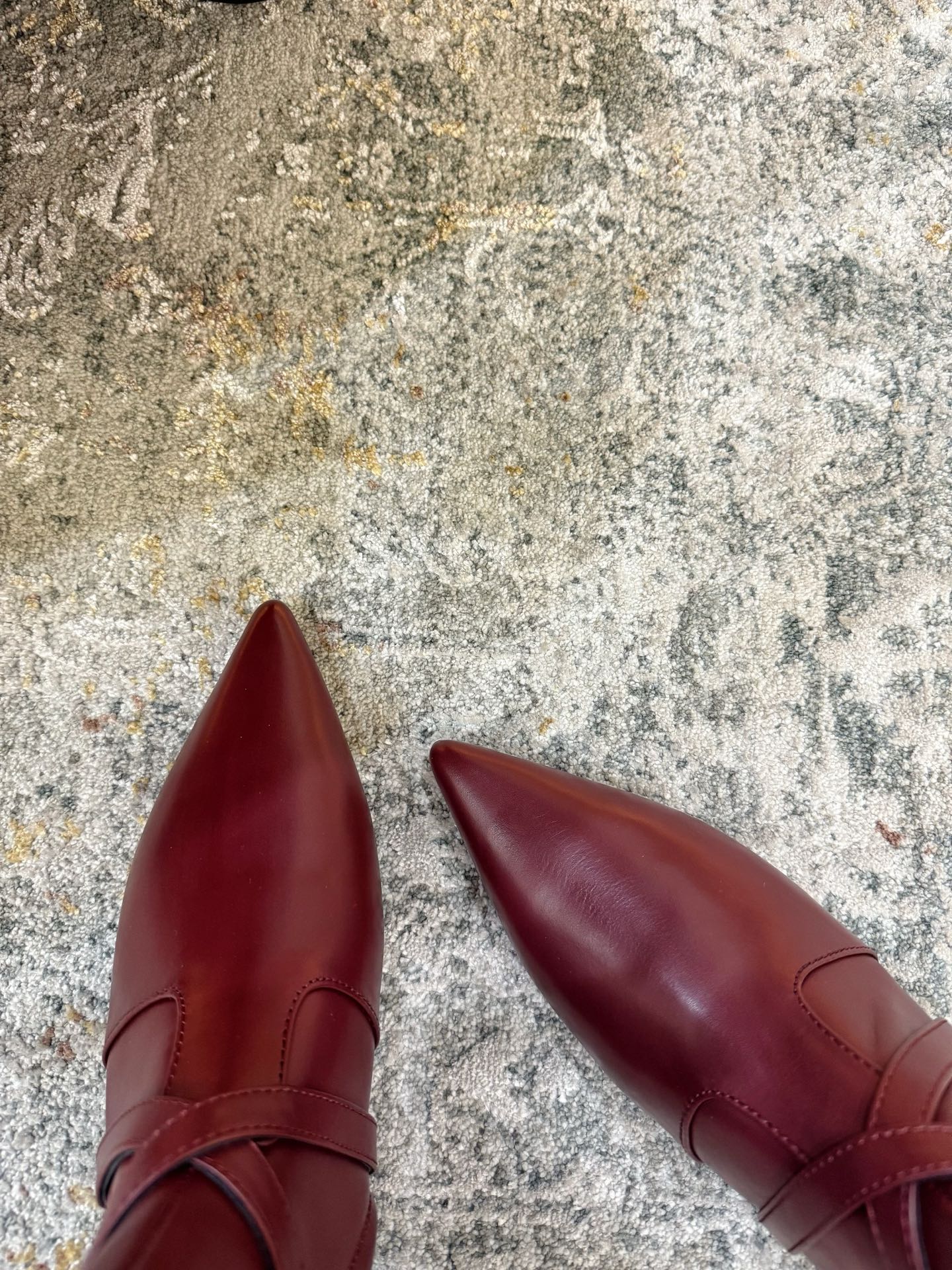 HM 26S FLAT ANKLE BOOTS IN WINE RED CALFSKIN