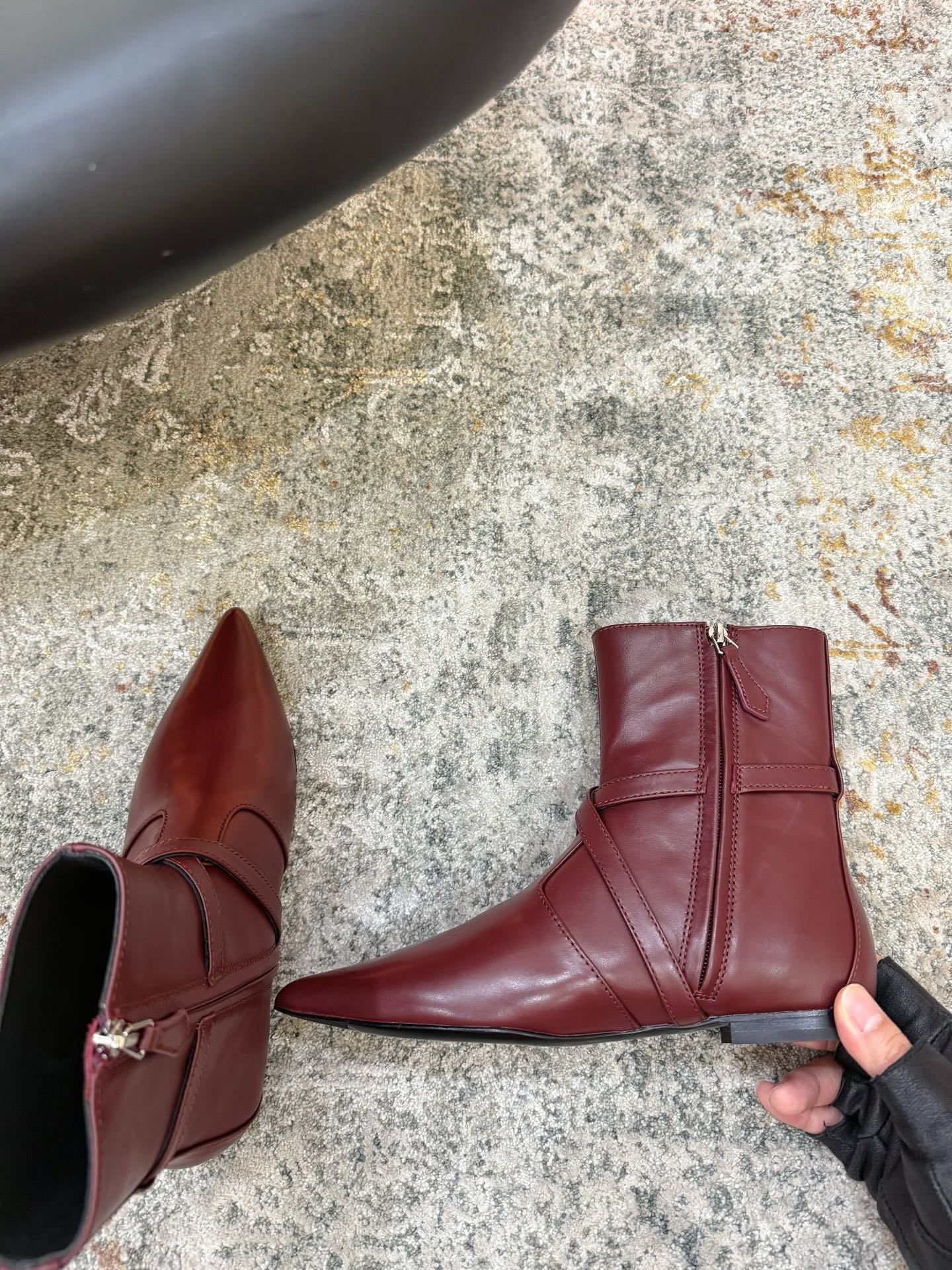 HM 26S FLAT ANKLE BOOTS IN WINE RED CALFSKIN