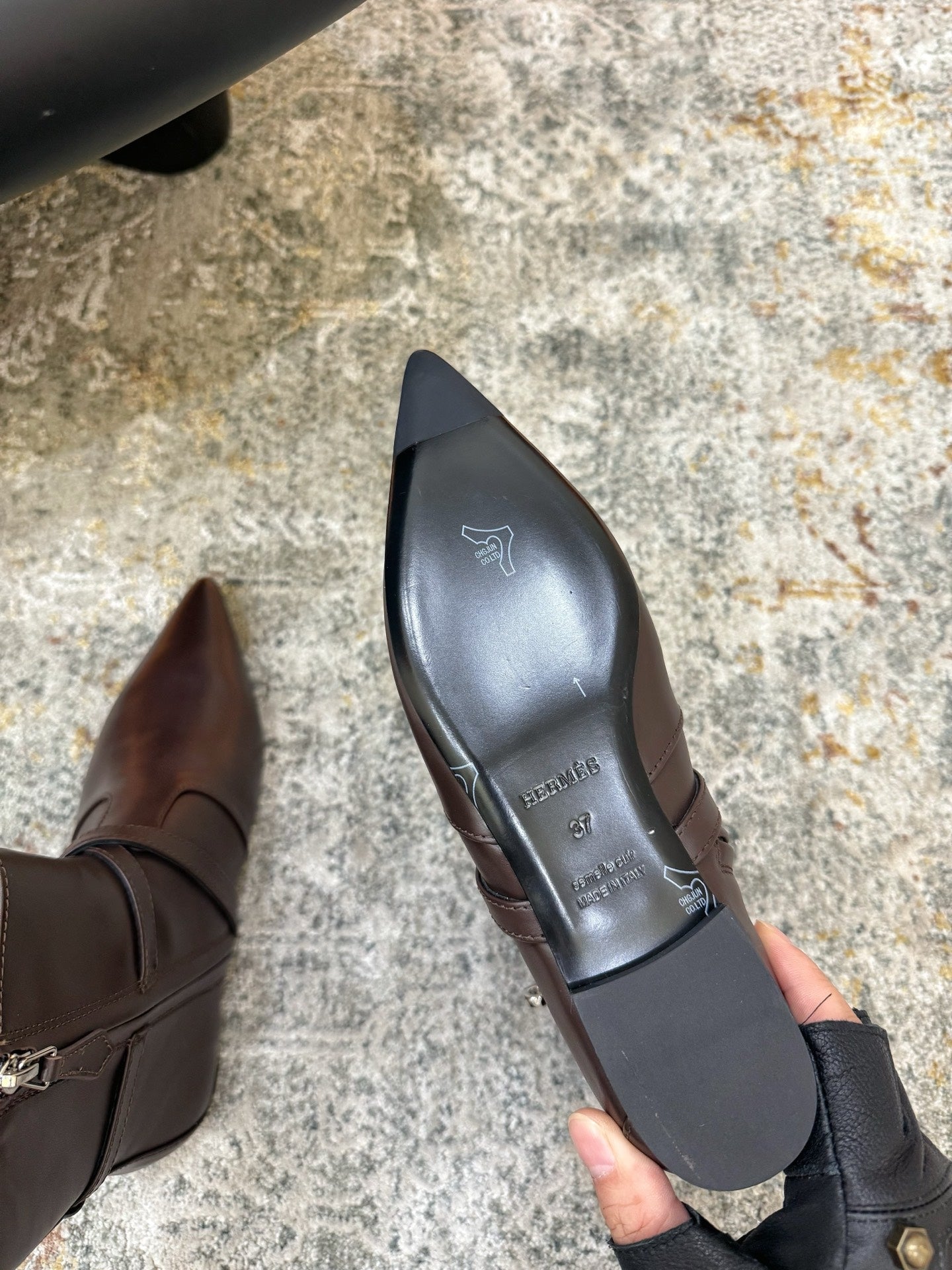 HM 26S FLAT ANKLE BOOTS IN DARK BROWN CALFSKIN