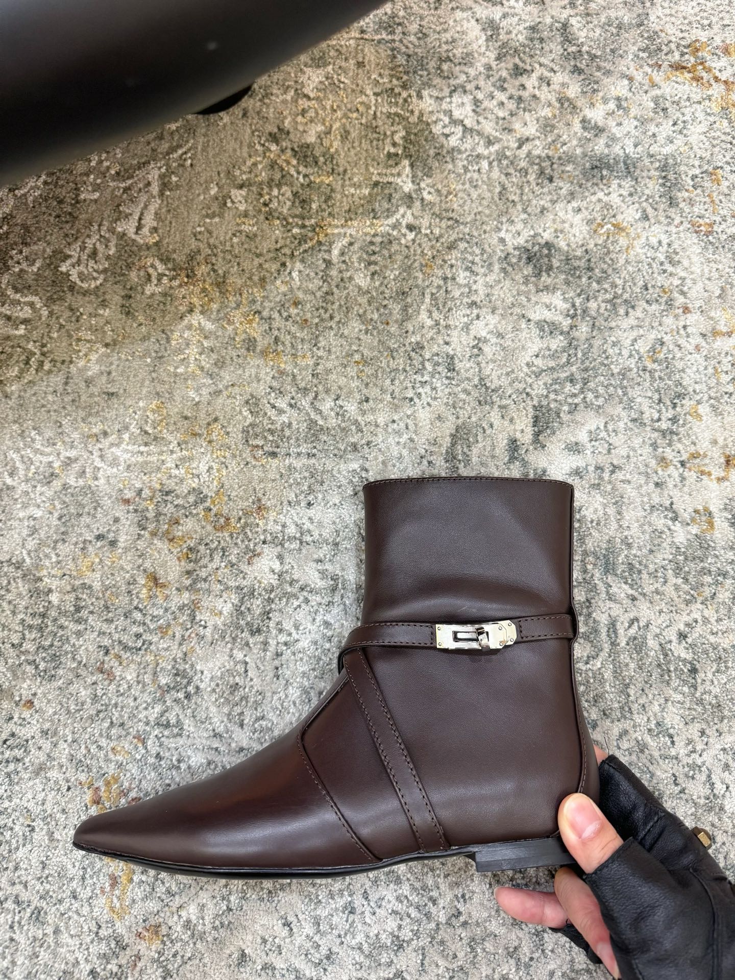 HM 26S FLAT ANKLE BOOTS IN DARK BROWN CALFSKIN