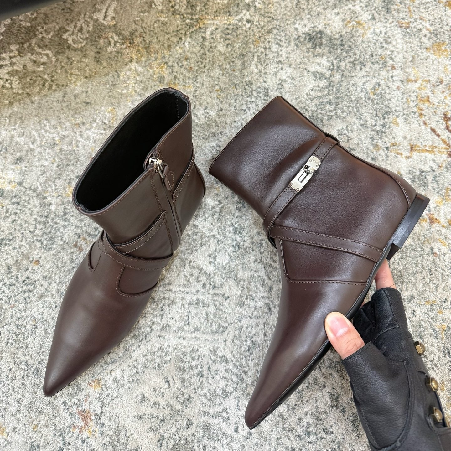 HM 26S FLAT ANKLE BOOTS IN DARK BROWN CALFSKIN