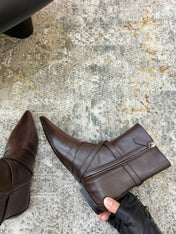 HM 26S FLAT ANKLE BOOTS IN DARK BROWN CALFSKIN