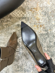 HM 26S POINTED-TOE ANKLE BOOTS 35 MM IN KHAKI GREY CALFSKIN