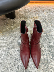 HM 26S POINTED-TOE ANKLE BOOTS 35 MM IN WINE RED CALFSKIN 