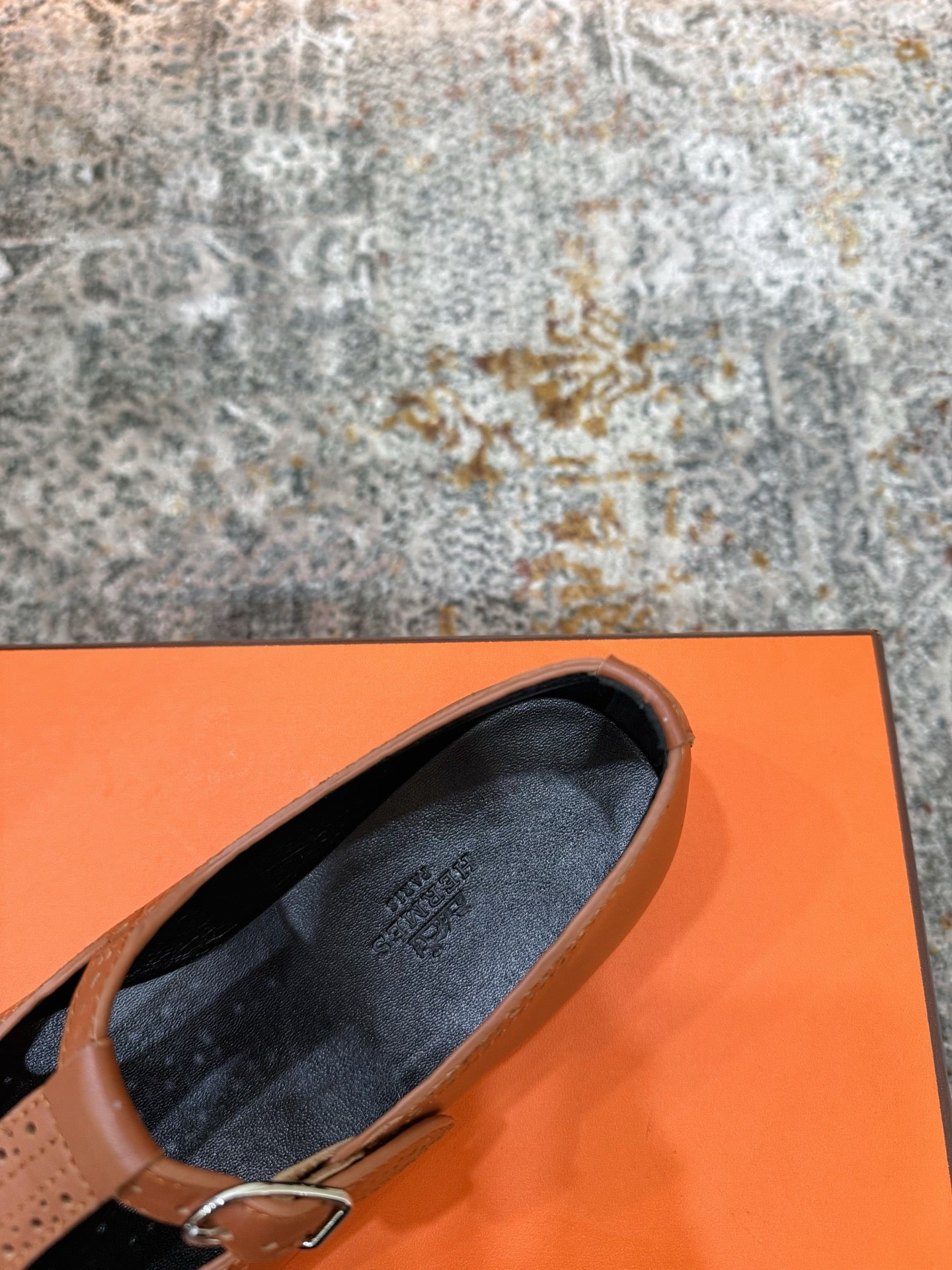 HM 26S PERFORATED BALLET FLATS IN BROWN CALFSKIN