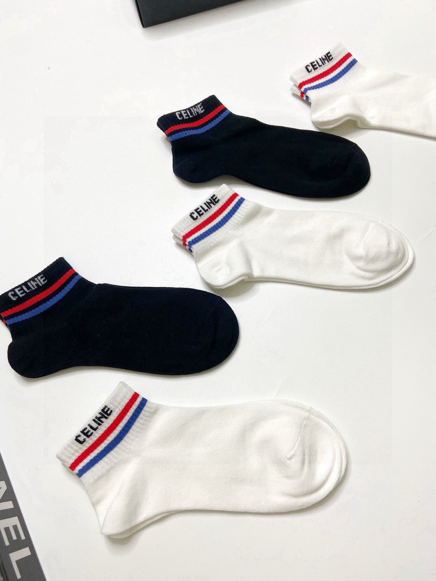 CELINE 26S ANKLE SOCKS 527774 (1 BOX)