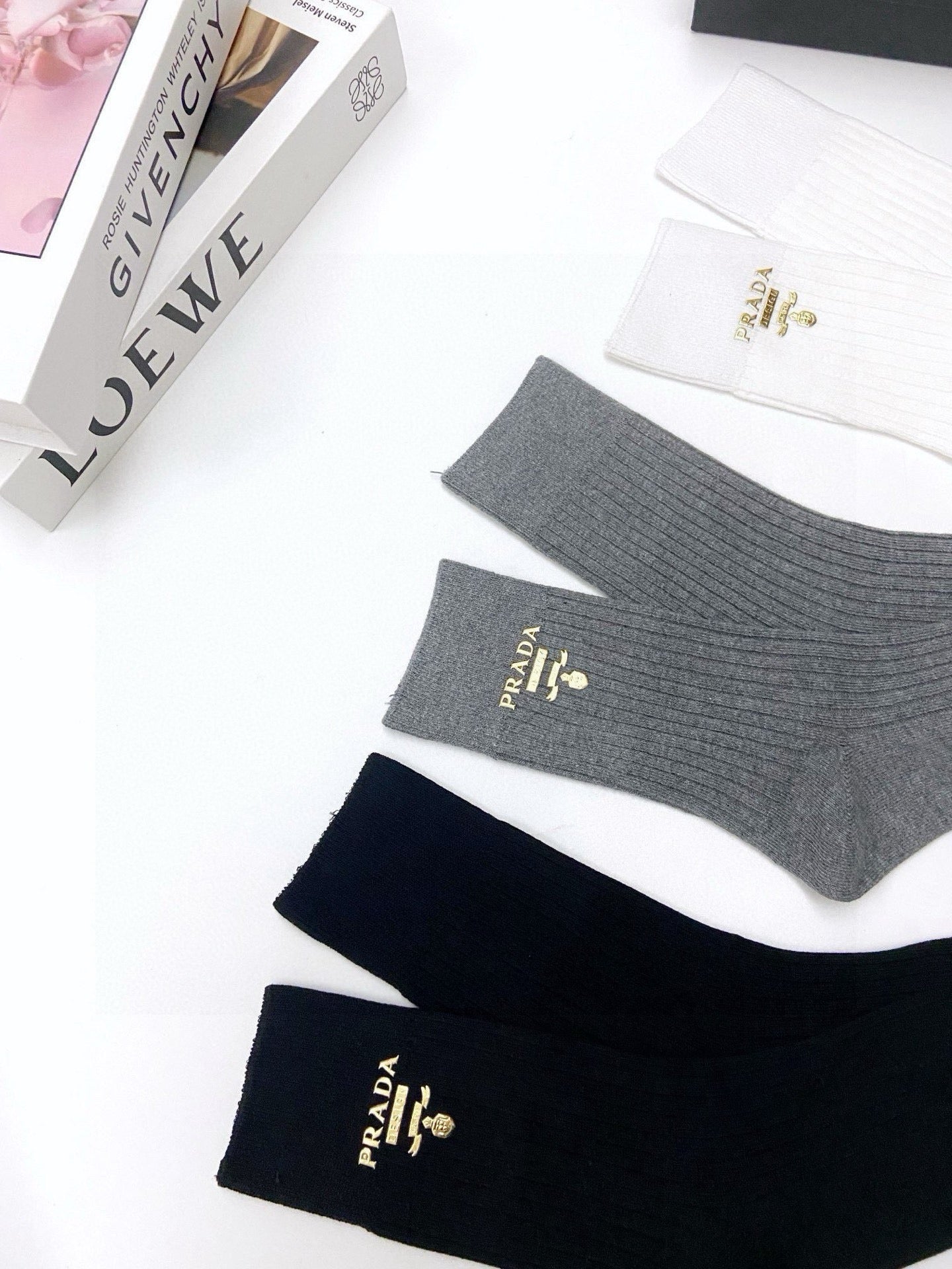 PRADA 26S CREW SOCKS 394011 (1 BOX)