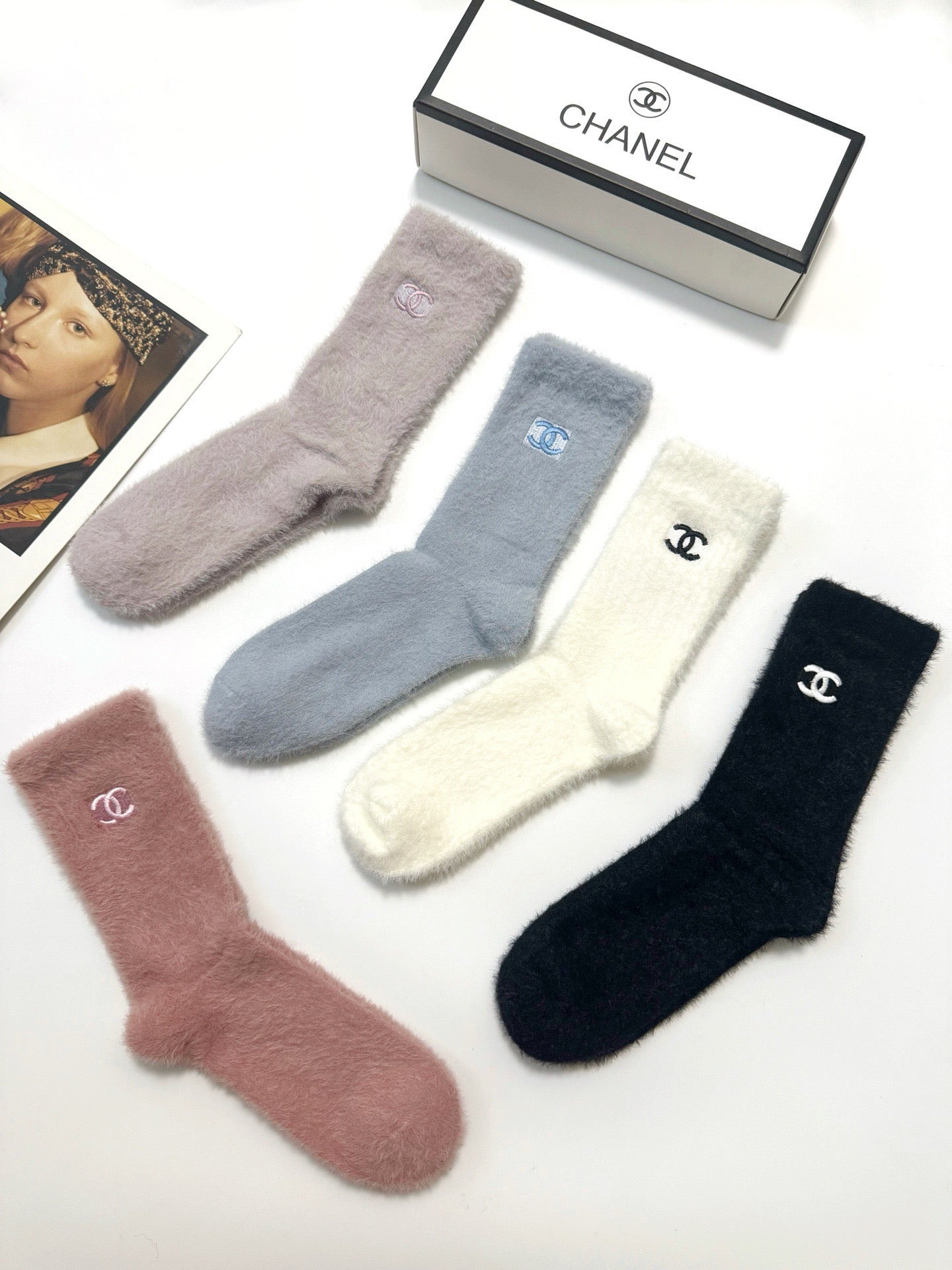 CHANEL 26S CREW SOCKS 403634 (1 BOX)