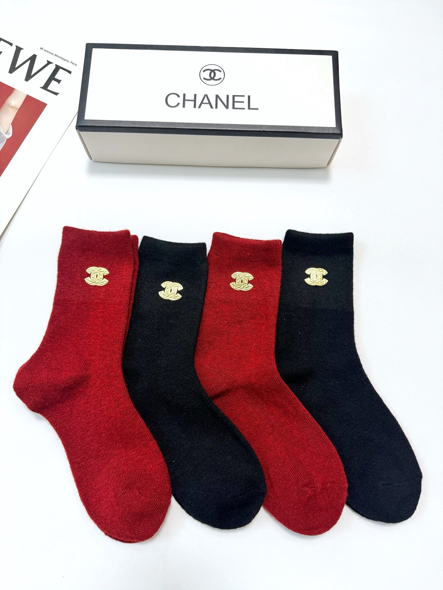 CHANEL 26S CREW SOCKS 403655 (1 BOX)